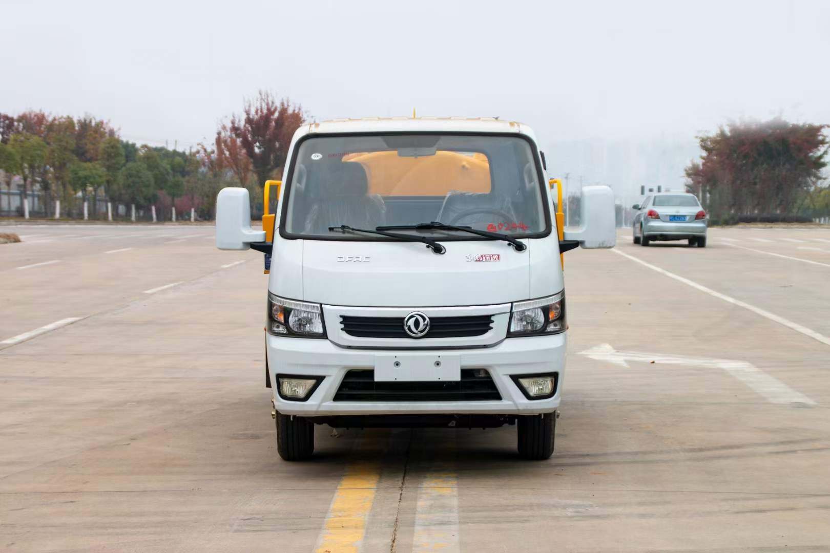 东风途逸蓝牌3方清洗吸污车价格