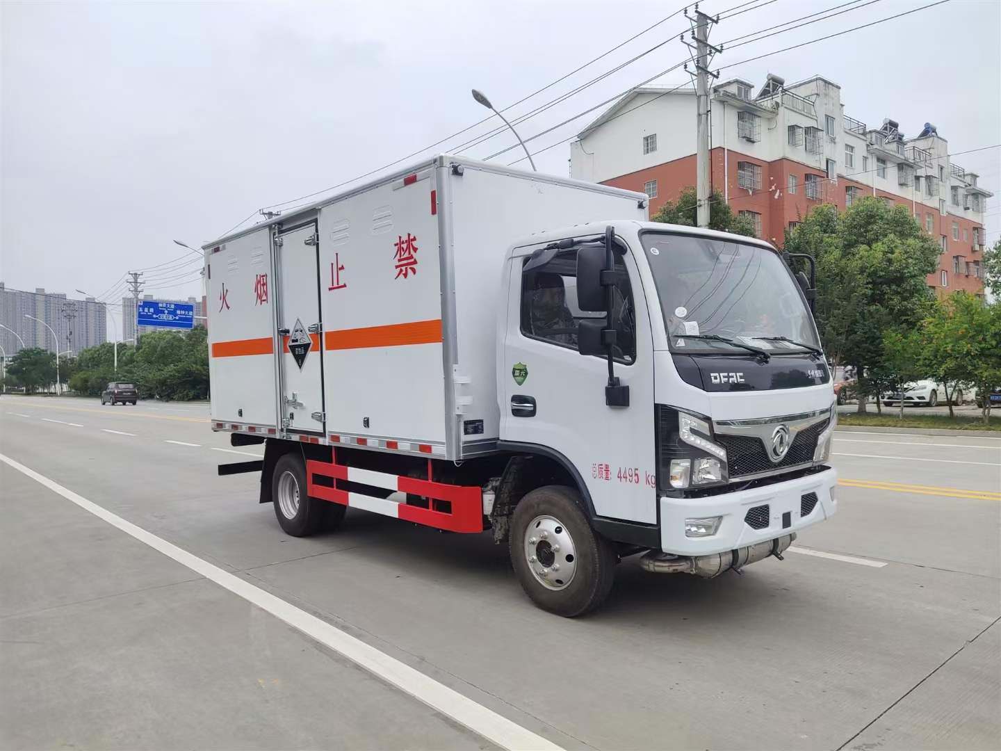 东风福瑞卡F6危险品运输车价格
