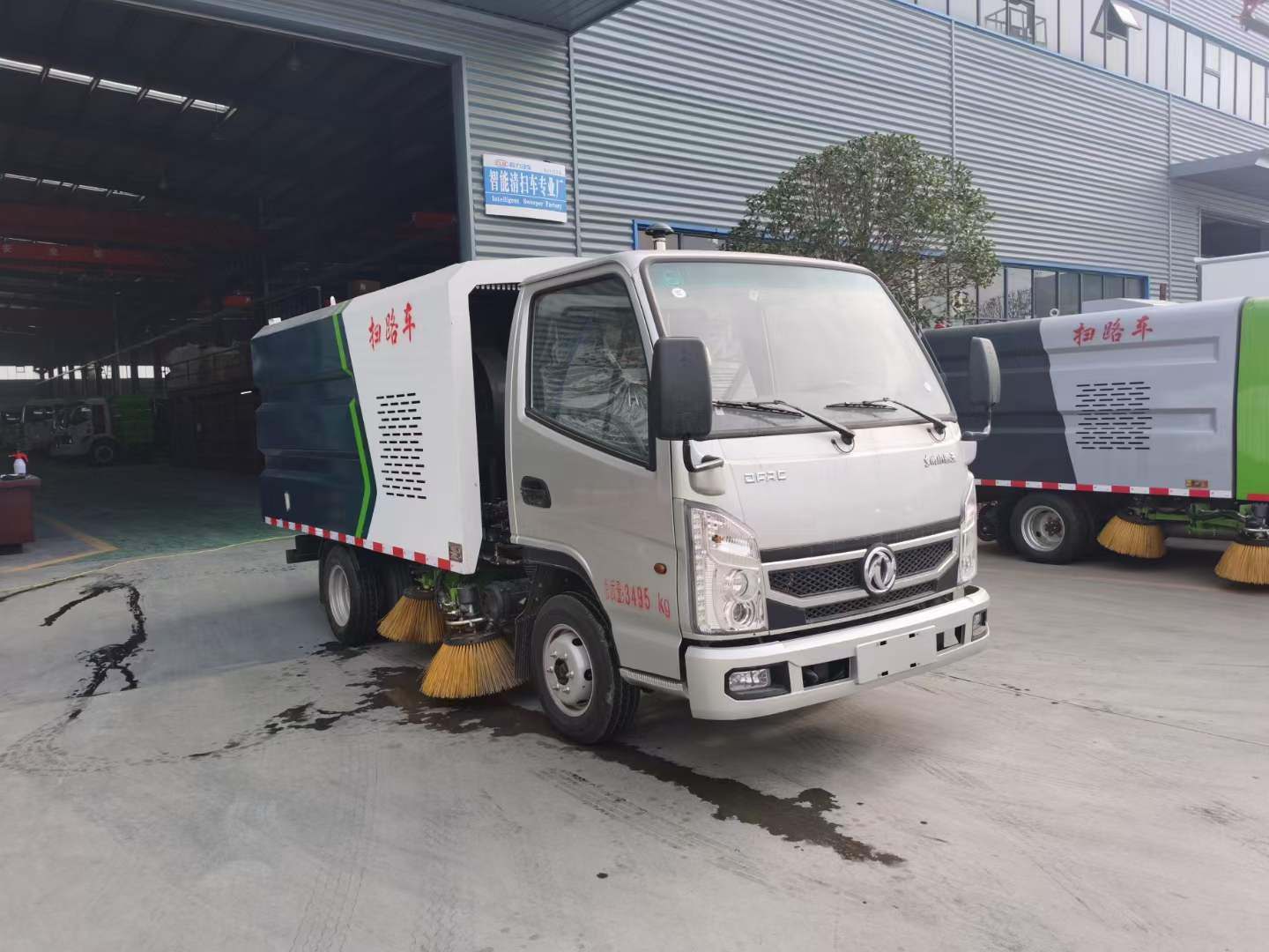国六蓝牌扫路车东风小霸王特价