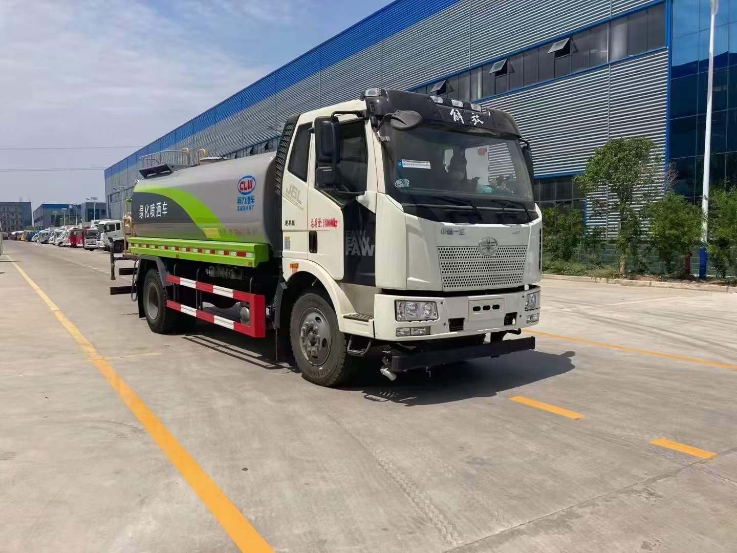 解放洒水车，五一优惠大酬宾，给钱就卖你还在等什么呢？
