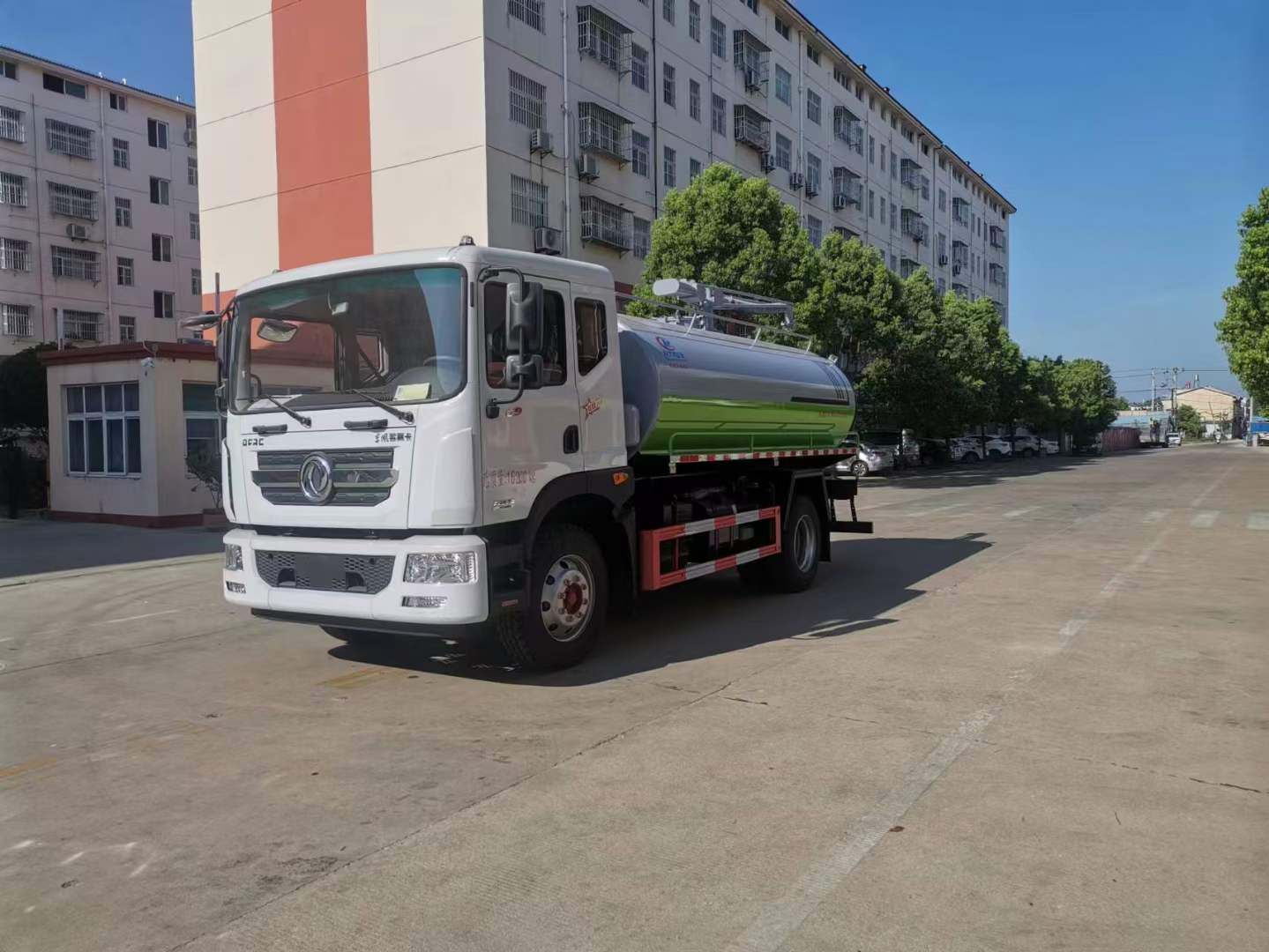东风多利卡D9国六吸粪车价格