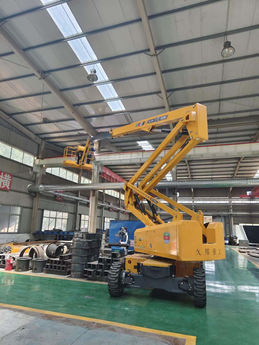 22米自行走高空作业平台，客户施工现场反馈