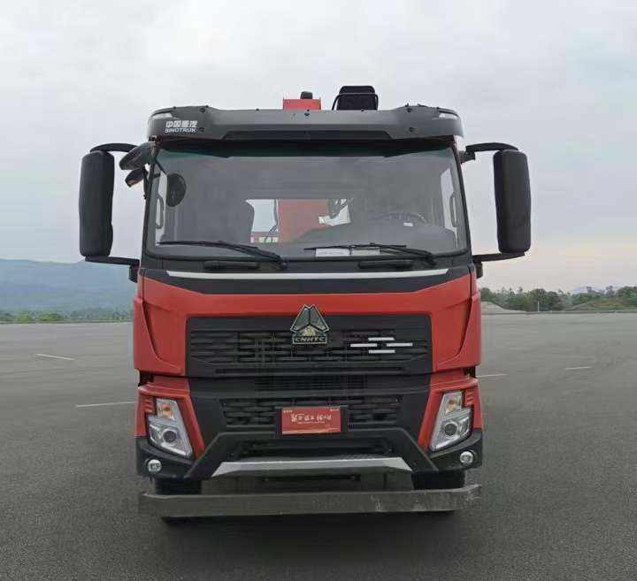 豪沃V5后双桥国六随车吊厂家价格