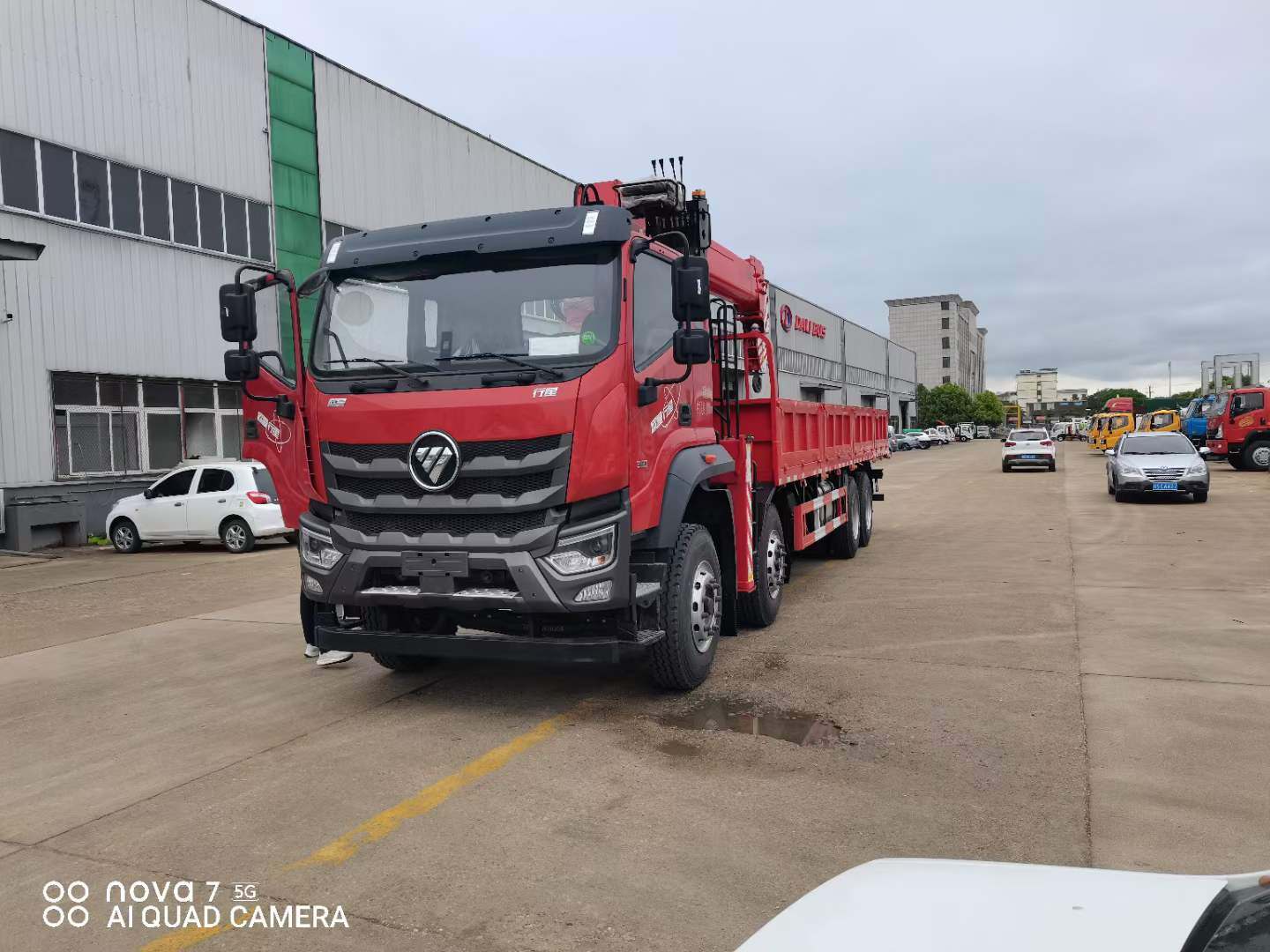 欧曼行星8X4随车吊厂家价格