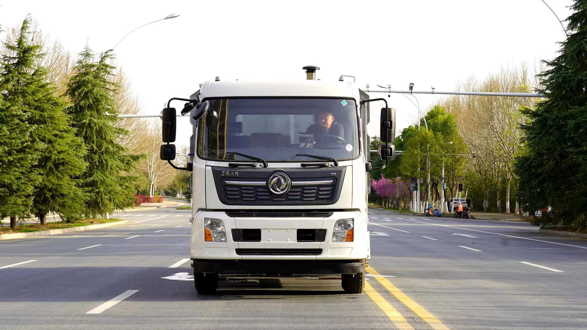 国六天锦深度保洁车 道路污染清除车厂家价格