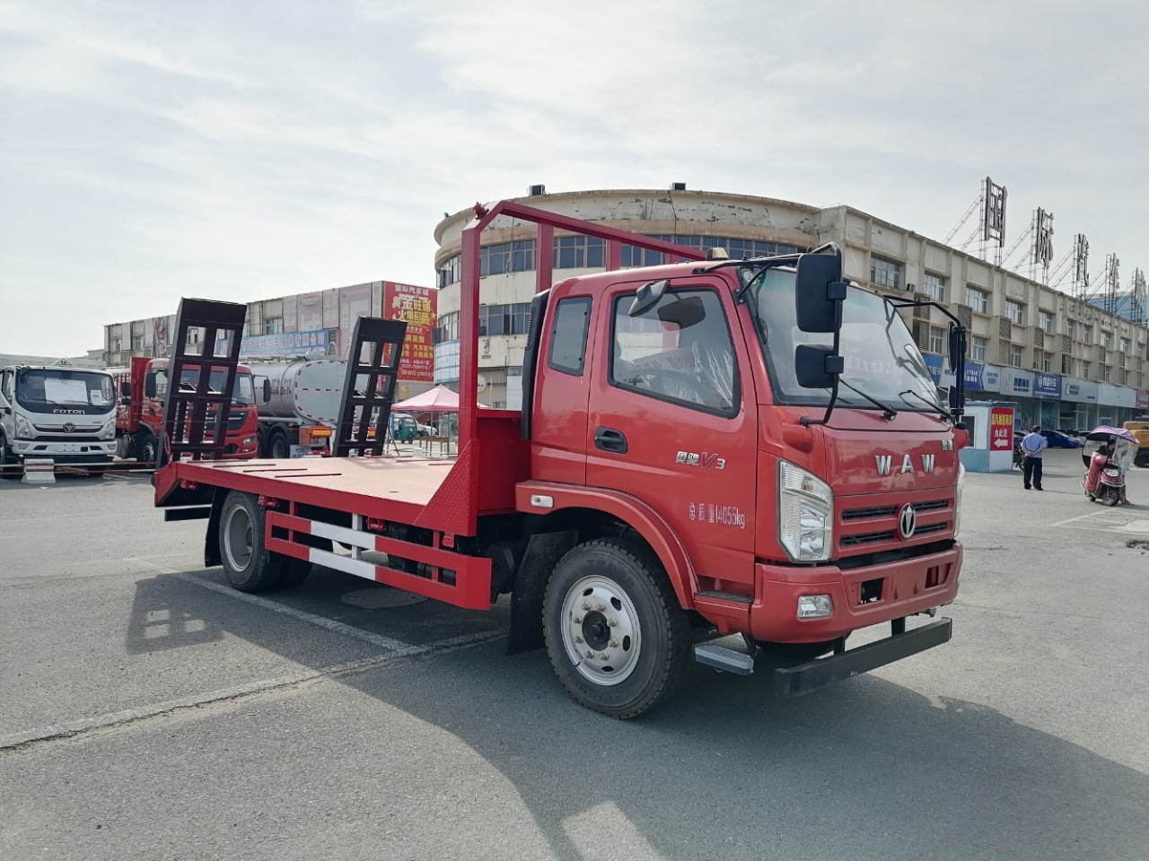 特价处理！整车11.X万！14吨平板运输车