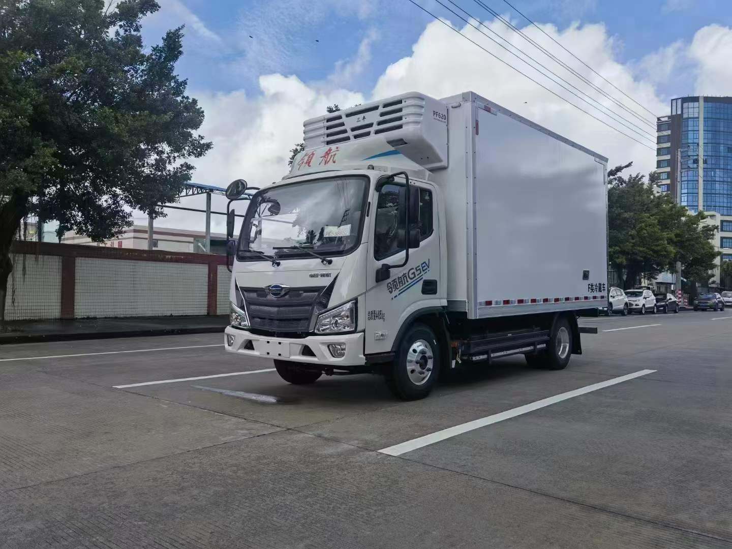 福田领航5 EV纯电动蓝牌冷藏车,有免征，有营运