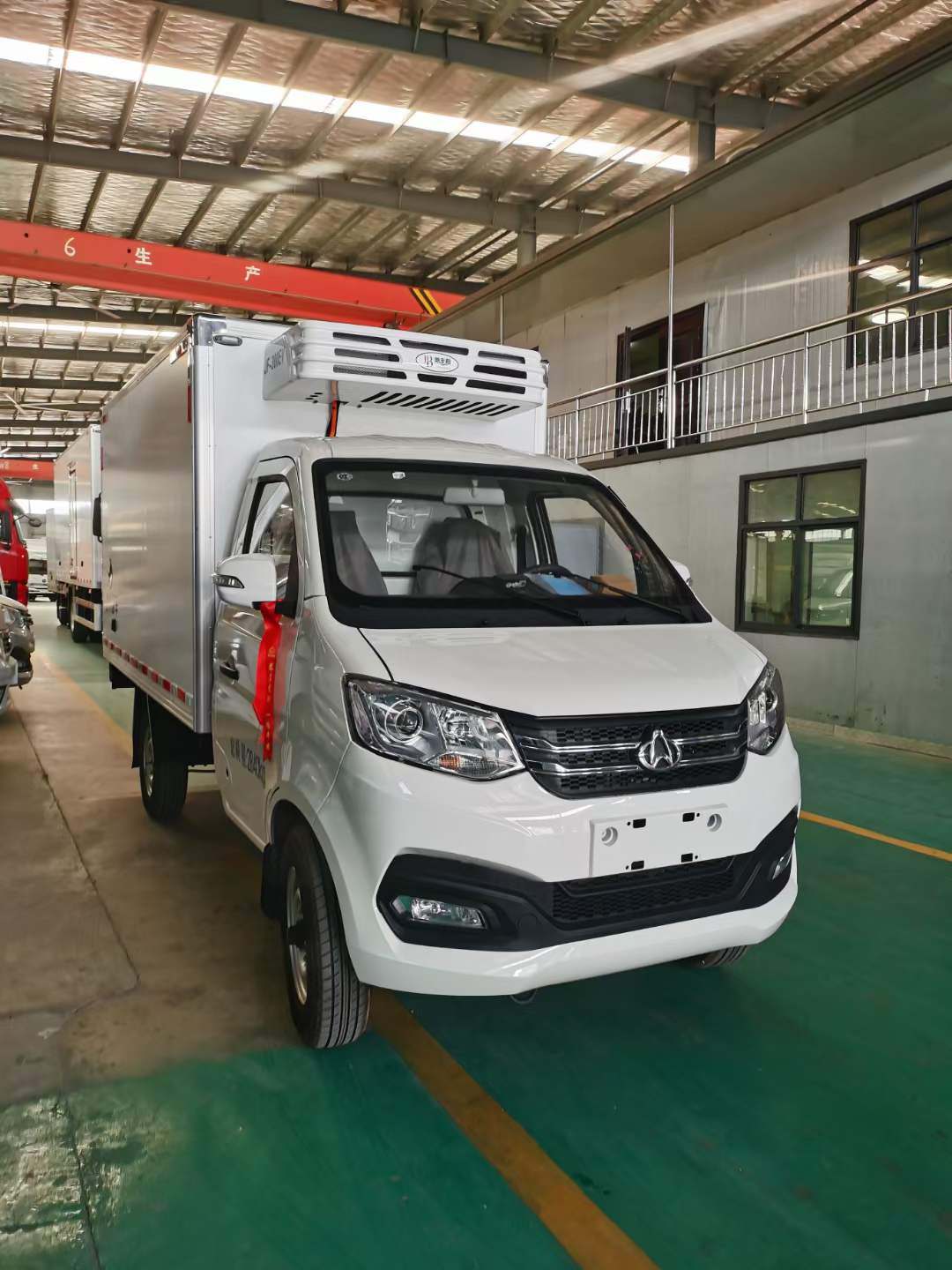长安跨越X1新能源冷藏车厂家价格