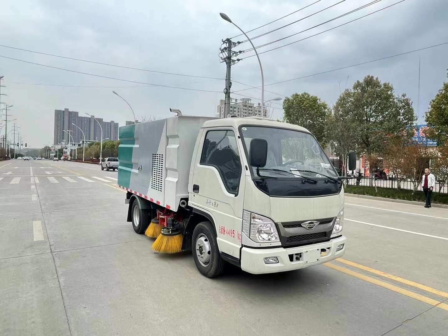 福田时代小卡之星2扫路车价格