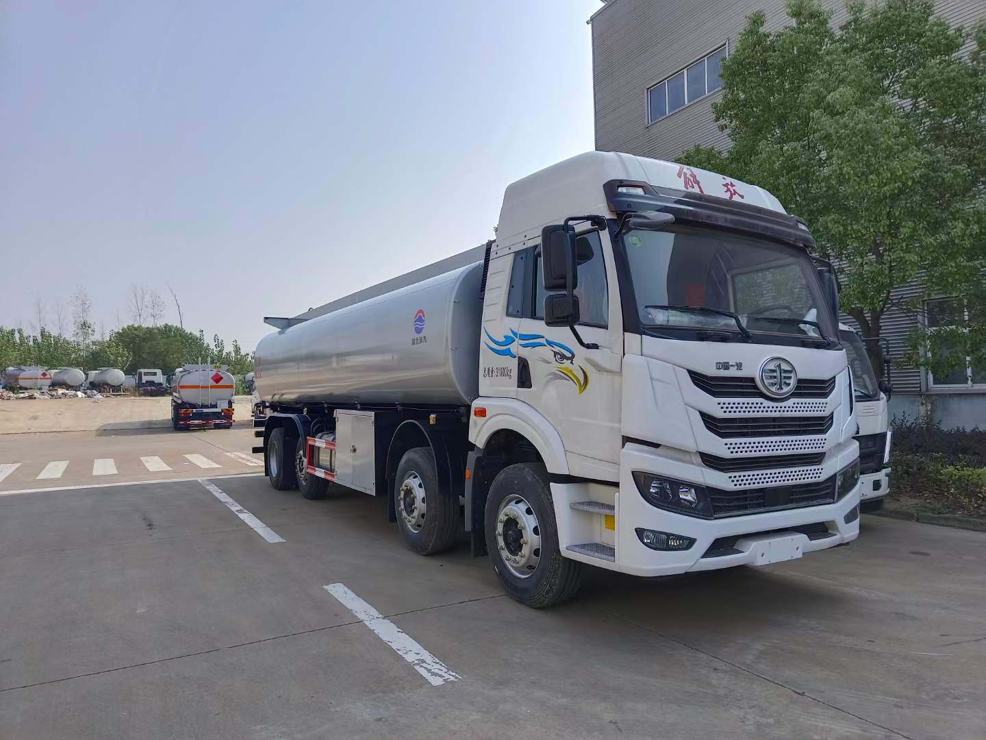 解放前四后六供液车多少钱？