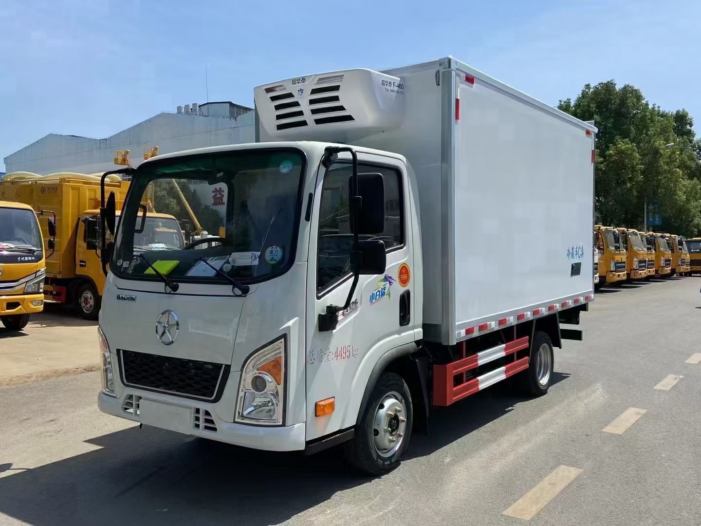 国六蓝牌冷藏车，成都大运做肉钩不超重
