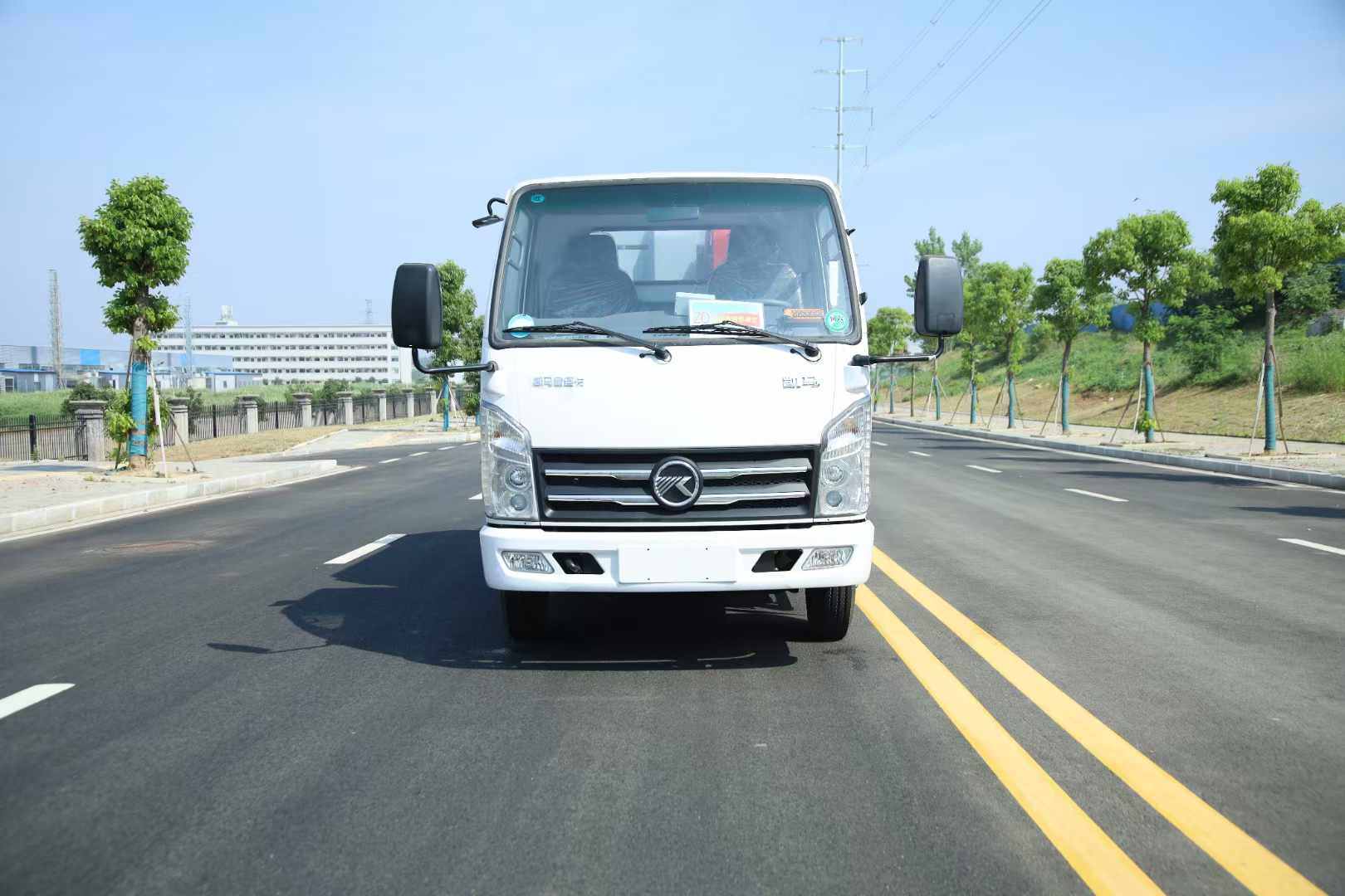 4方凯马蓝牌压缩垃圾车现车，超低价格，品质不降，上牌不超重！