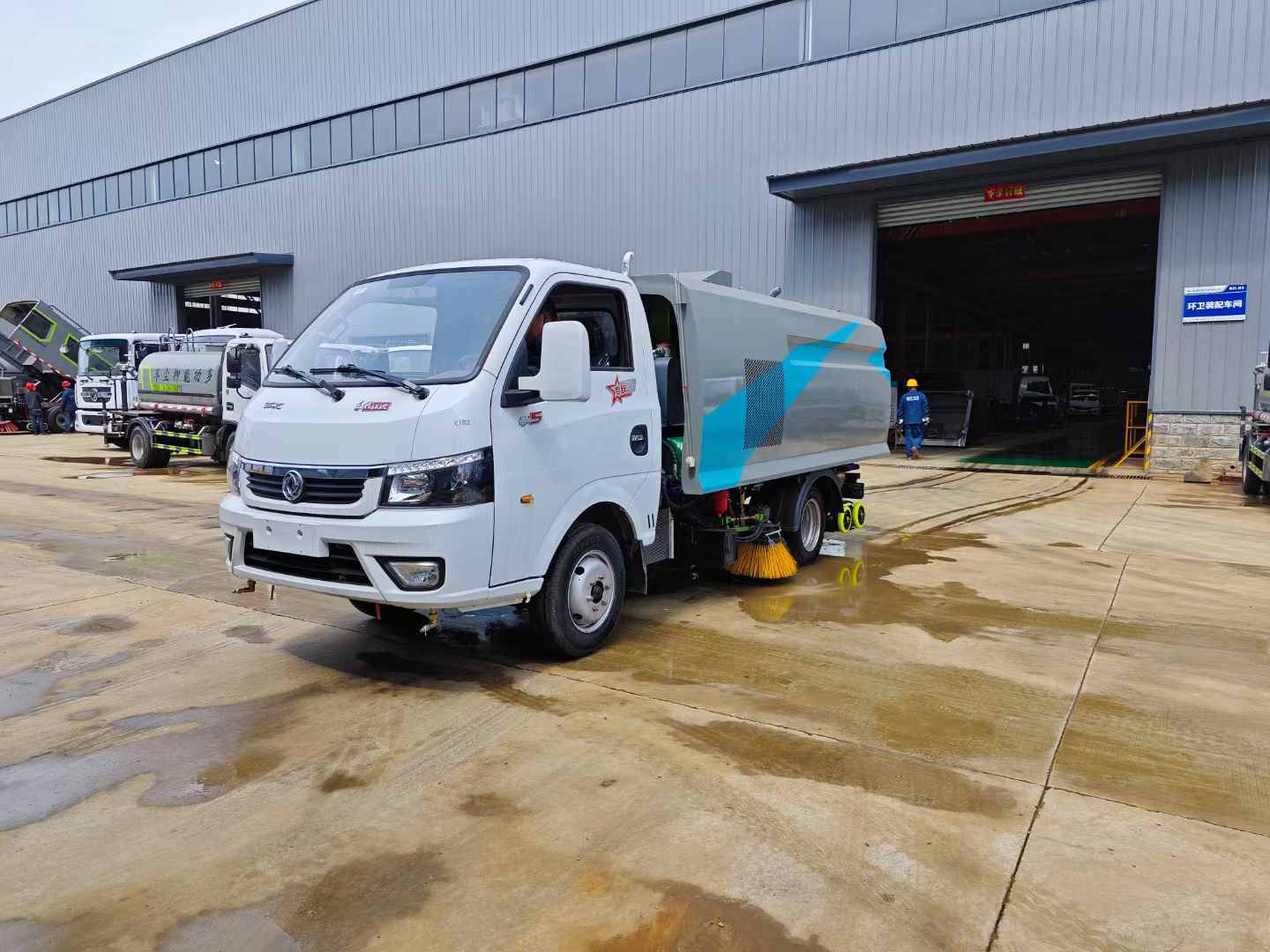 途逸蓝牌洗扫车，蓝牌洗扫车多少钱？