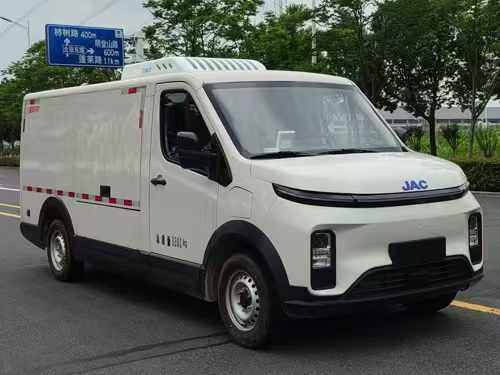 江淮Vαn宝路6.1方纯电动冷藏车价格