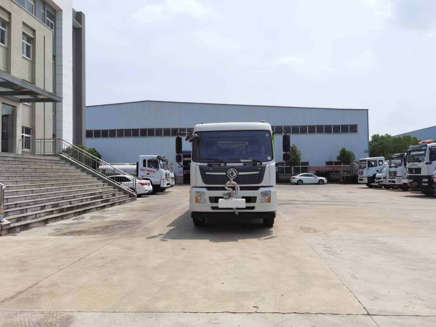 东风天锦13方多功能抑尘车现车价格