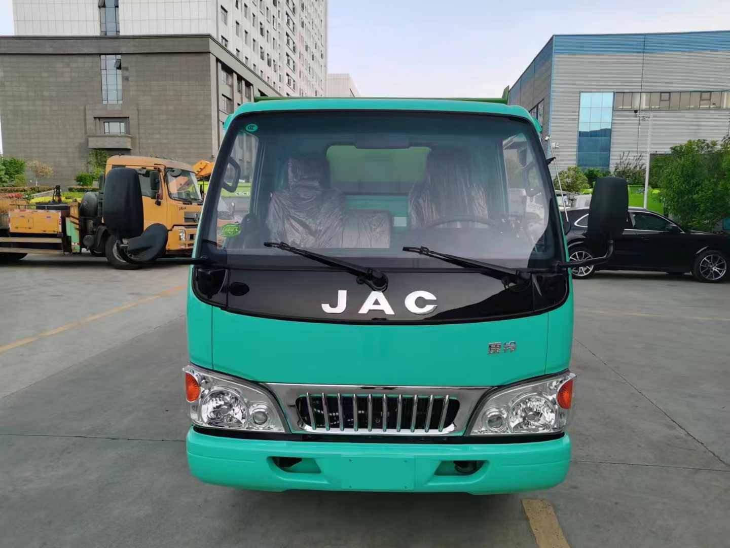 江淮康玲蓝牌无泄漏高位自装卸式垃圾车